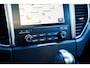 Porsche Macan 2.0 | Suede stuurwiel | Pano | Stuurwiel verwarming | Bose | Luchtvering | Dealer onderhouden |
