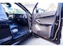Porsche Macan 2.0 | Suede stuurwiel | Pano | Stuurwiel verwarming | Bose | Luchtvering | Dealer onderhouden |