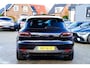 Porsche Macan 2.0 | Suede stuurwiel | Pano | Stuurwiel verwarming | Bose | Luchtvering | Dealer onderhouden |