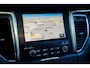 Porsche Macan 2.0 | Suede stuurwiel | Pano | Stuurwiel verwarming | Bose | Luchtvering | Dealer onderhouden |