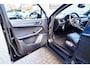 Porsche Macan 2.0 | Suede stuurwiel | Pano | Stuurwiel verwarming | Bose | Luchtvering | Dealer onderhouden |