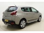 Peugeot 3008 1.2 PureTech Style 130 PK | Handgeschakeld | Trekhaak | Panorama dak | Navigatie | Cruise Control | 1500 KG Trekgewicht | 1e eigenaar
