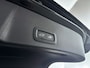 Volvo XC40 B4 Plus Dark | Parkeercamera | Stoel- en Stuurverwarming | Harman Kardon | Trekhaak