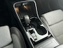 Volvo XC40 B4 Plus Dark | Parkeercamera | Stoel- en Stuurverwarming | Harman Kardon | Trekhaak