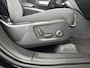 Volvo XC40 B4 Plus Dark | Parkeercamera | Stoel- en Stuurverwarming | Harman Kardon | Trekhaak