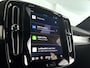 Volvo XC40 B4 Plus Dark | Parkeercamera | Stoel- en Stuurverwarming | Harman Kardon | Trekhaak