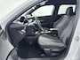 Peugeot 2008 1.2 PureTech 100 Allure | Lichtmetalen velgen | Navigatie | Climate control | Achterruitrijcamera |