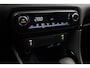 Toyota Yaris 1.5 Hybrid 115 Dynamic | Dodehoek detectie | Navigatie | Parkeersensoren voor/achter | Stoelverwarming | Keyless | Adaptive Cruise | Clima | Camera | LED | 16 inch