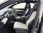 BYD Atto 3 ACCU 60kWh Design Pano-dak Leer+Elektr.Verst. Warmtepomp Adaptieve Cruise 360°Camera Apple Carplay Android Auto Elektr.Achterklep Design Verkeersbord detectie WiFi DAB Led Rijstrooksensor Keyless Smartphone Entry Fabrieksgarantie tot 14-12-2030/150.000km Garantie op de LFP Accu tot 14-12-2030/200.000km €44.000,- Nieuw!
