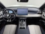 BYD Atto 3 ACCU 60kWh Design Pano-dak Leer+Elektr.Verst. Warmtepomp Adaptieve Cruise 360°Camera Apple Carplay Android Auto Elektr.Achterklep Design Verkeersbord detectie WiFi DAB Led Rijstrooksensor Keyless Smartphone Entry Fabrieksgarantie tot 14-12-2030/150.000km Garantie op de LFP Accu tot 14-12-2030/200.000km €44.000,- Nieuw!