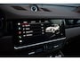 Porsche Cayenne Coupé 3.0 E-Hybrid 462pk SportDesign | Pano | 22'' Wielen | ACC | Softclose | Bose | Stoelventilatie | Head-Up | 360 Camera |