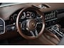 Porsche Cayenne Coupé 3.0 E-Hybrid 462pk SportDesign | Pano | 22'' Wielen | ACC | Softclose | Bose | Stoelventilatie | Head-Up | 360 Camera |
