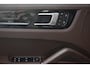 Porsche Cayenne Coupé 3.0 E-Hybrid 462pk SportDesign | Pano | 22'' Wielen | ACC | Softclose | Bose | Stoelventilatie | Head-Up | 360 Camera |
