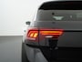 Volkswagen T-Roc 1.5 TSI Sport DSG | Panoramadak | Trekhaak | Adaptieve Cruise | Elek. Achterklep | Zondag Open!
