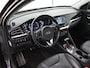 Kia Niro 1.6 GDi Hybrid ExecutiveLine | Schuif/Kanteldak | Navigatie | Parkeercamera | Stoelverwarming | Keyless Go |