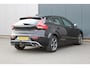 Volvo V40 2.0 D2 Inscription, R-Design, Trekhaak, Leder/Alcantara, Parkeersensor achter, Regensensor, Navigatie