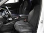 Peugeot 2008 1.2 130PK GT | 1ste eigenaar | AppleCarplay/Android Auto | Alcantara/LEER | 17"LMV | Camera | AUTOMAAT | Keyless | Adaptive Cruise Control | Climate Control | Camera | FULL LED | Two-Tone | Sfeerverlichting | Isofix | Privacy Glass |