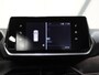 Peugeot 2008 1.2 130PK Active Pack | AUTOMAAT | AppleCarPlay/AndroidAuto | Armsteun | Climate Control | Cruise Control | FULL LED | LMV | Parkeersensoren | Isofix | Afneembare Trekhaak |
