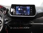 Peugeot 2008 1.2 130PK Active Pack | AUTOMAAT | AppleCarPlay/AndroidAuto | Armsteun | Climate Control | Cruise Control | FULL LED | LMV | Parkeersensoren | Isofix | Afneembare Trekhaak |
