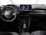 Peugeot 2008 1.2 130PK Active Pack | AUTOMAAT | AppleCarPlay/AndroidAuto | Armsteun | Climate Control | Cruise Control | FULL LED | LMV | Parkeersensoren | Isofix | Afneembare Trekhaak |