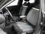 Citroën E-C4X Ë-C4 X Feel 50kWh 136PK | 1ste eigenaar | 3 FASE | AppleCarPlay/AndroidAuto | Armsteun | Parkeersensoren | LED lampen | Navigatie | 18"LMV | Cruise Control | Climate Control | AUTOMAAT | Isofix |