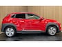 Hyundai Kona Electric EV Premium 64 kWh|FACELIFT|3-FASE|DAKJE|LEDER|ACC|STOELVERW./VENT|HEAD-UP|CAMERA|CARPLAY|NAP|INCL. BTW|1e EIG.|NL AUT