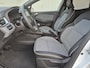 Renault Clio 1.0 TCe 90 Techno Handgeschakeld / Pack winter / Draadloze telefoon lader / Keyless Entry/Start / Achteruitrijcamera / Stuur-, en Stoel verwarming / Climate control / Apple Carplay Android Auto /