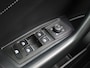 Volkswagen T-Roc 1.5 TSI R-Line Edition 150PK DSG Pano-Schuifdak, Black Style, Trekhaak, Matrix LED, Keyless, 16” lm winterset, Elektr. Achterklep, 18” LM Velgen, Side Assist