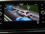 Volkswagen T-Roc 1.5 TSI R-Line Edition 150PK DSG Pano-Schuifdak, Black Style, Trekhaak, Matrix LED, Keyless, 16” lm winterset, Elektr. Achterklep, 18” LM Velgen, Side Assist