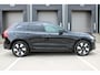 Volvo XC60 T6 350PK Plug-in hybrid AWD Plus Dark | Adaptieve Cruise Control met Pilot Assist | Elektrisch bedienbaar panoramisch schuif-/kanteldak | Premium audio by Harman Kardon | Elektrische voorstoelen met geheugen | Verwarmbare voorstoelen + stuurwiel