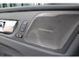 Volvo XC60 T6 350PK Plug-in hybrid AWD Plus Dark | Adaptieve Cruise Control met Pilot Assist | Elektrisch bedienbaar panoramisch schuif-/kanteldak | Premium audio by Harman Kardon | Elektrische voorstoelen met geheugen | Verwarmbare voorstoelen + stuurwiel