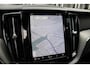 Volvo XC60 T6 350PK Plug-in hybrid AWD Plus Dark | Adaptieve Cruise Control met Pilot Assist | Elektrisch bedienbaar panoramisch schuif-/kanteldak | Premium audio by Harman Kardon | Elektrische voorstoelen met geheugen | Verwarmbare voorstoelen + stuurwiel