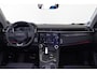 Lynk & Co 01 - Automaat - Panorama/schuifdak - Adaptieve Cruise control met stuurovername - Infinity Audio by Harman/Kardon - BLIS - Stoelverwarming voor - Adaptieve LED koplampen - Geïntegreerde dashcam voor - Elektr. bedienb. achterklep - Draadloze Apple Carplay & Android Auto - Keyless Entry & drive - 20' LMV
