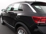 Volkswagen T-Roc 1.5 TSI 150pk DSG Style Plus | Navigatie | Apple Carplay/Android Auto | Parkeersensoren | Camera | Adaptive Cruise Control | Blind Spot Assist | Stoel- en stuurverwarming | Elektrische achterklep | Ledverlichting | Climate Control