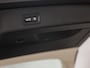BMW 5-Serie Touring 530e Sportline 293Pk Automaat (APPLE CARPLAY, GROOT NAVI, DEALER ONDERHOUDEN, CAMERA, SFEERVERLICHTING, LEDER, SPORTSTOELEN, ADAPTIVE CRUISE, TREKHAAK ELEKTRISCH, NIEUWSTAAT)