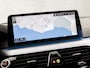 BMW 5-Serie Touring 530e Sportline 293Pk Automaat (APPLE CARPLAY, GROOT NAVI, DEALER ONDERHOUDEN, CAMERA, SFEERVERLICHTING, LEDER, SPORTSTOELEN, ADAPTIVE CRUISE, TREKHAAK ELEKTRISCH, NIEUWSTAAT)