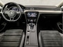 Volkswagen Passat Variant 1.4 TSI GTE 218Pk Automaat (VIRTUAL COCKPIT, APPLE CARPLAY, GROOT NAVI, LEDER/ALCANTARA, MEMORY SEATS, STOELVERWARMING, GETINT GLAS, LED KOPLAMPEN, ADAPTIVE CRUISE, PARKEERSENSOREN, NIEUWE APK, NIEUWSTAA