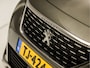 Peugeot 3008 1.2 PureTech GT Line (PANORAMADAK, APPLE CARPLAY, GROOT NAVI, 360 CAMERA, LEDER, KEYLESS, SPORTSTOELEN, TREKHAAK, GETINT GLAS, LED KOPLAMPEN, NIEUWE APK, NIEUWSTAAT)