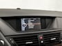 BMW X1 xDrive28i Executive Sport 259Pk Automaat (YOUNGTIMER, 6 CILINDER, NAVIGATIE, CLIMATE, LEDEREN SPORTSTOELEN, ZWART HEMEL, BLUETOOTH, GETINT GLAS, PARKEERSENSOREN, CRUISE, NIEUWSTAAT)