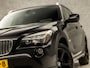 BMW X1 xDrive28i Executive Sport 259Pk Automaat (YOUNGTIMER, 6 CILINDER, NAVIGATIE, CLIMATE, LEDEREN SPORTSTOELEN, ZWART HEMEL, BLUETOOTH, GETINT GLAS, PARKEERSENSOREN, CRUISE, NIEUWSTAAT)