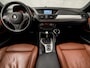 BMW X1 xDrive28i Executive Sport 259Pk Automaat (YOUNGTIMER, 6 CILINDER, NAVIGATIE, CLIMATE, LEDEREN SPORTSTOELEN, ZWART HEMEL, BLUETOOTH, GETINT GLAS, PARKEERSENSOREN, CRUISE, NIEUWSTAAT)