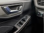 Ford Kuga 2.5 PHEV Titanium Sport 225Pk Automaat (VIRTUAL COCKPIT, APPLE CARPLAY, GROOT NAVI, CAMERA, STOELVERWARMING, SPORTSTOELEN, GETINT GLAS, KEYLESS, NIEUWE APK, NIEUWSTAAT)