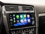 Volkswagen Golf 1.0 TSI Sportline (APPLE CARPLAY, BLACK EDITION, CLIMATE, LED KOPLAMPEN, STOELVERWARMING, DYNAMISCHE KNIPPERLICHTEN, CAMERA, SPORTSTOELEN, ADAPTIVE CRUISE, GETINT GLAS, NIEUWSTAAT)