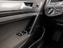 Volkswagen Golf 1.0 TSI Sportline (APPLE CARPLAY, BLACK EDITION, CLIMATE, LED KOPLAMPEN, STOELVERWARMING, DYNAMISCHE KNIPPERLICHTEN, CAMERA, SPORTSTOELEN, ADAPTIVE CRUISE, GETINT GLAS, NIEUWSTAAT)