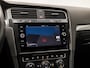 Volkswagen Golf 1.0 TSI Sportline (APPLE CARPLAY, BLACK EDITION, CLIMATE, LED KOPLAMPEN, STOELVERWARMING, DYNAMISCHE KNIPPERLICHTEN, CAMERA, SPORTSTOELEN, ADAPTIVE CRUISE, GETINT GLAS, NIEUWSTAAT)