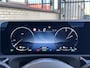 Mercedes-Benz A-klasse 250 e | Panoramadak | Luxury | MULTIBEAM LED Koplampen | Dodehoekassistent | Apple CarPlay | Android Auto | Sierdelen Lindehout Zwart | Privacy Glas Achter |