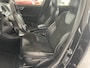 Volvo V40 2.0 D2 R-Design Business Climate control - Cruise control - Park.sensoren achter - Navigatie - Lederen bekleding - Verwarmde voorstoelen - R-design exterieur - Multimedia voorbereiding
