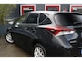 Toyota Auris 1.8 Hybrid Dynamic Go | Sportstoelen | Achteruitrijcamera | Privacy Glass |