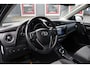 Toyota Auris 1.8 Hybrid Dynamic Go | Sportstoelen | Achteruitrijcamera | Privacy Glass |
