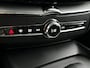 Volvo XC60 T6 Aut. Plug-in hybrid AWD Plus Dark | Panoramadak | 360° camera | Stoel- en stuurverwarming | Trekhaak
